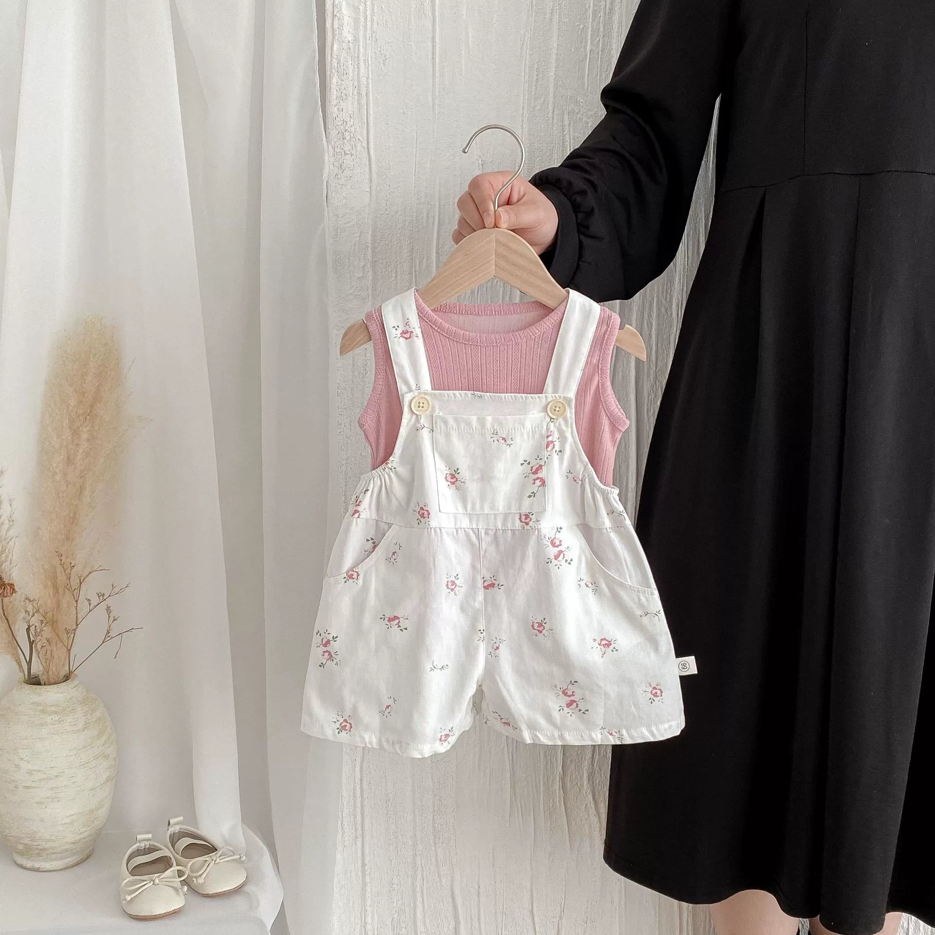 Summer Arrival Baby Kids Girls Sleeveless Floral Pattern Strap Overalls and Pink Vest Clothing Set-5